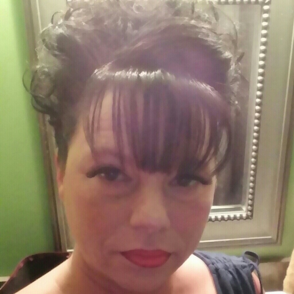 Meet your Posher, Michele